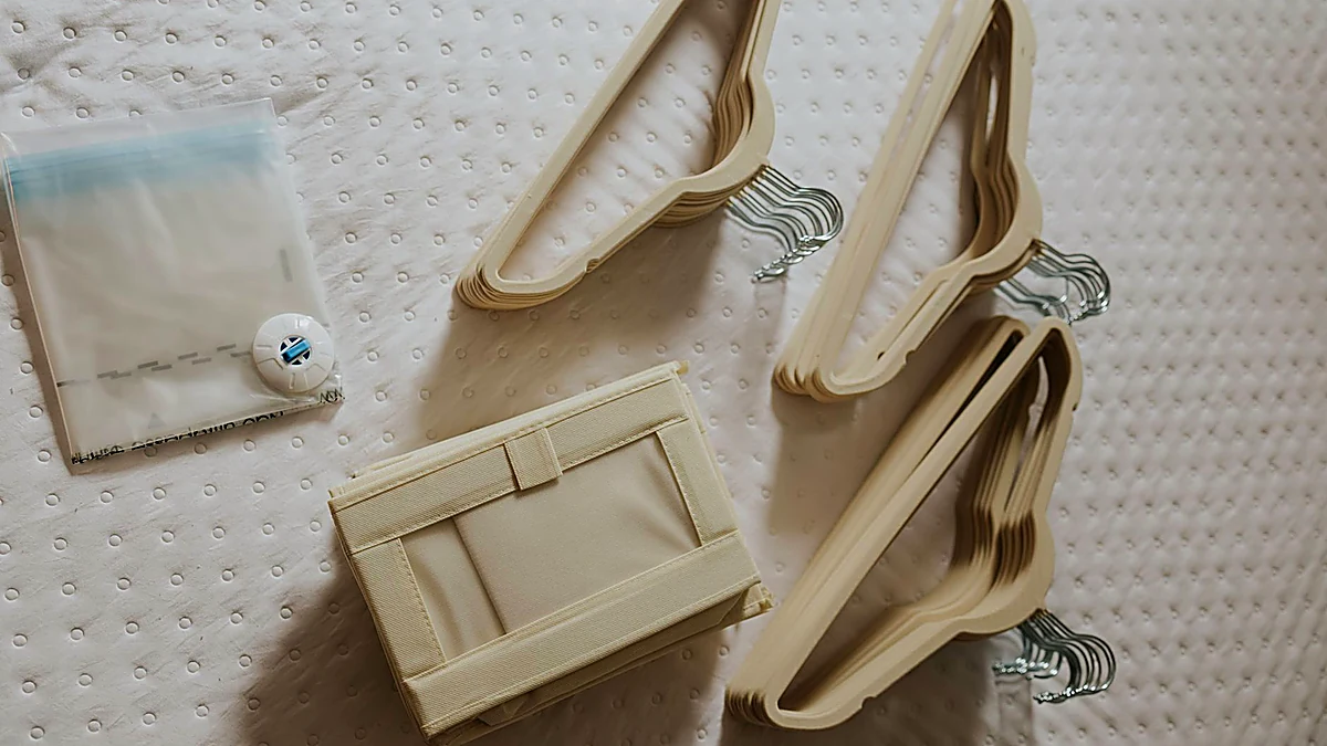 The 10-Piece Summer Packing List: How to Pack Light in One Carry-On