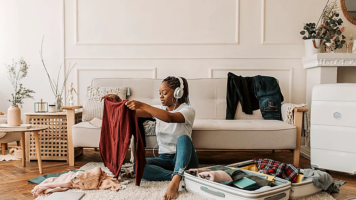 How to Pack Clothes for Train Trips with Little Space
