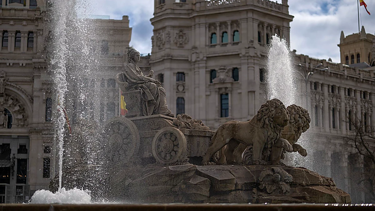 Historic Drinking Fountains: Finding Cold Free Spring Water in Old Cities