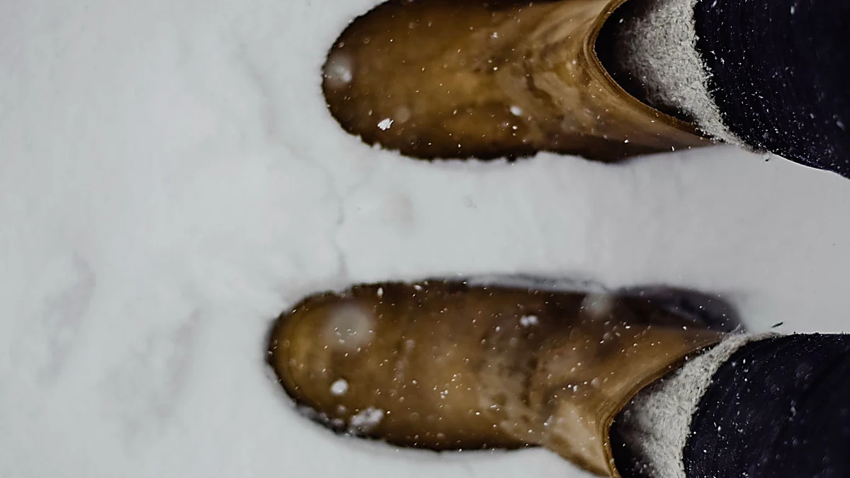 Why Thin Wool Socks Keep Your Feet Cool and Stop Blisters